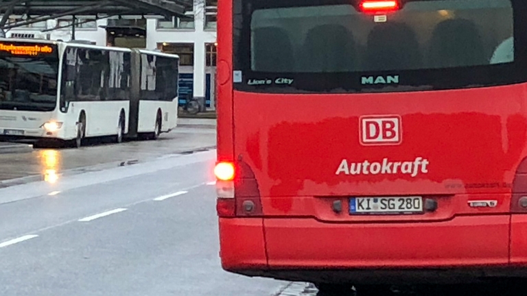 Bus der Autokraft am ZOB Lübeck