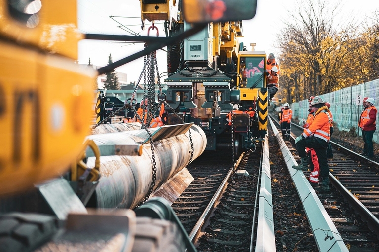 Bauarbeiten an Bahnstrecke